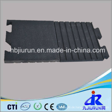 Interlocked Cow Rubber Stabile Matte mit Qrange Linienmuster